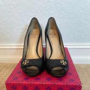 Tory Burch black wedge sz9
